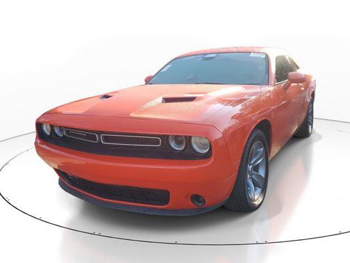 2017 Dodge Challenger SXT