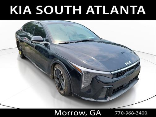 Aurora Black Pearl 2025 Kia K4 GT-Line