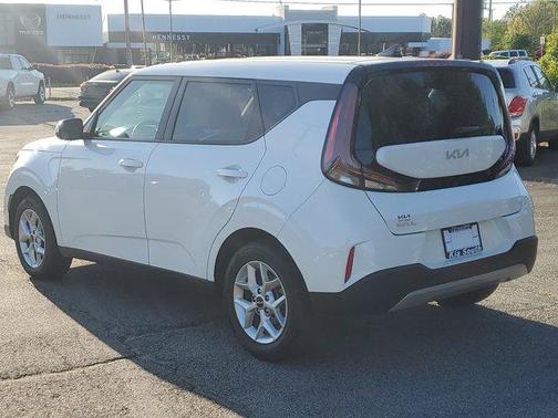 2024 Kia Soul LX