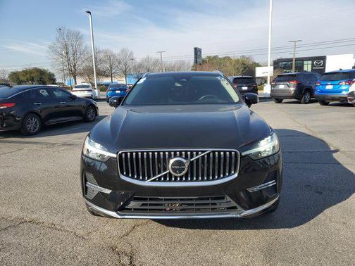 2023 Volvo XC60 B6 Ultimate Bright Theme