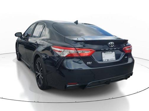 2023 Volvo XC60 B6 Ultimate Bright Theme