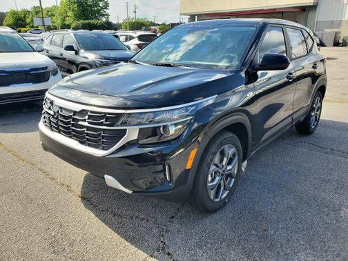 Fusion Black 2026 Kia Seltos EX