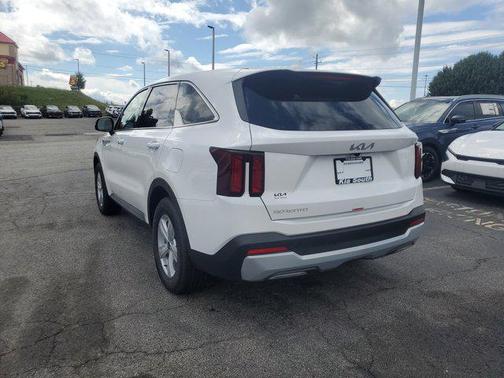 2026 Kia Sorento LX