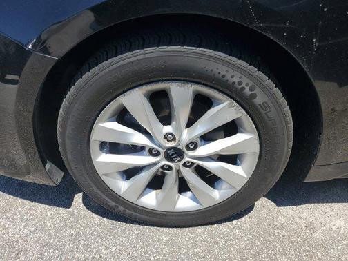 Ebony Black 2018 Kia Optima S
