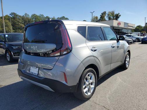 2024 Kia Soul LX