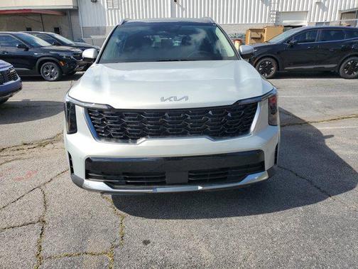 Ivory Silver 2026 Kia Sorento S