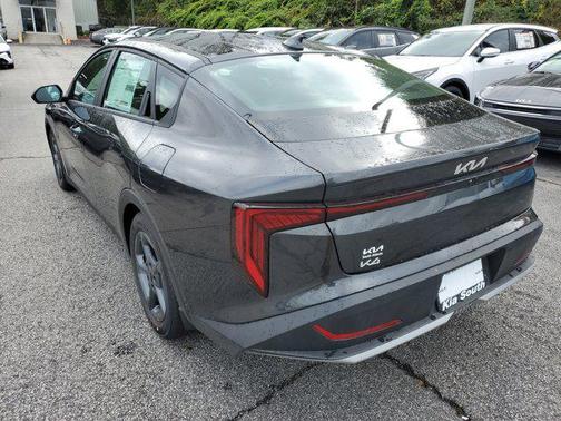 2025 Kia K4 LX