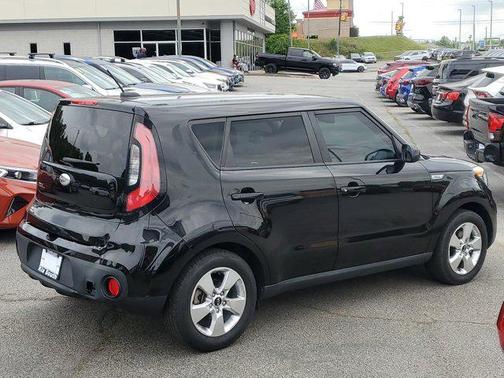2017 Kia Soul Base