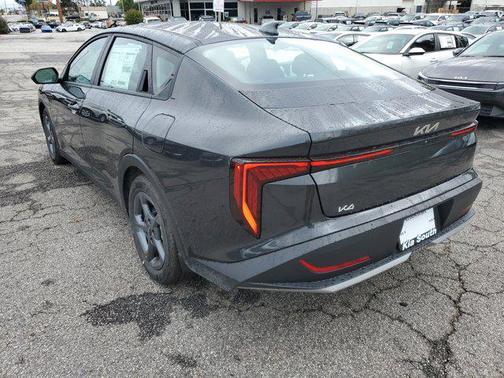 2025 Kia K4 LX