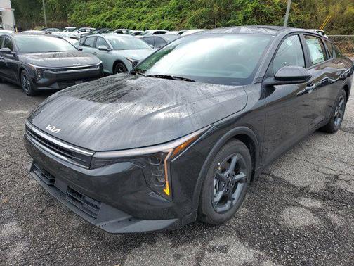 2025 Kia K4 LX