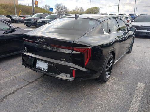 2025 Kia K4 GT-Line Turbo