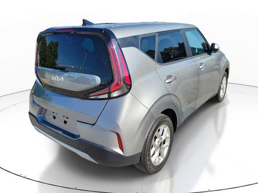 Steel Gray 2024 Kia Soul LX