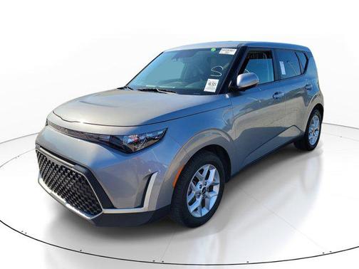 Steel Gray 2024 Kia Soul LX