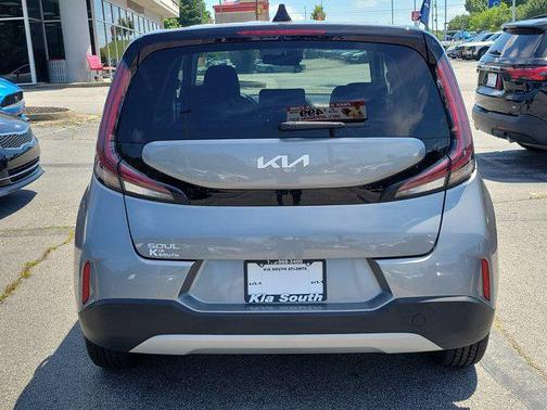 Steel Gray 2024 Kia Soul LX
