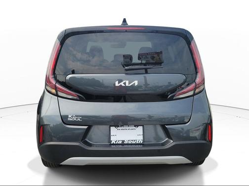 Gravity Gray 2024 Kia Soul LX