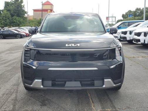 2026 Kia EV9 Light Long Range