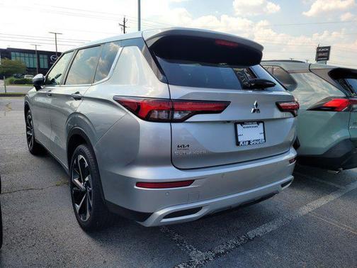 2024 Mitsubishi Outlander SE Black Edition S-AWC