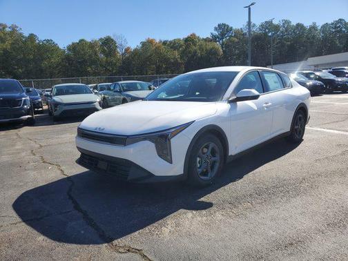 2025 Kia K4 LX