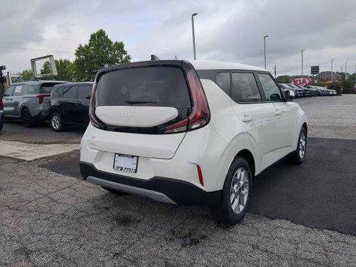 2025 Kia Soul LX