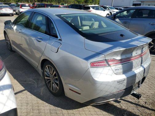 2017 Lincoln MKZ Base