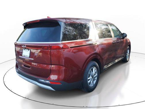 2023 Kia Carnival LX