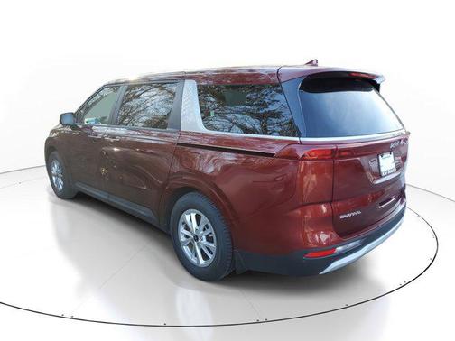 2023 Kia Carnival LX