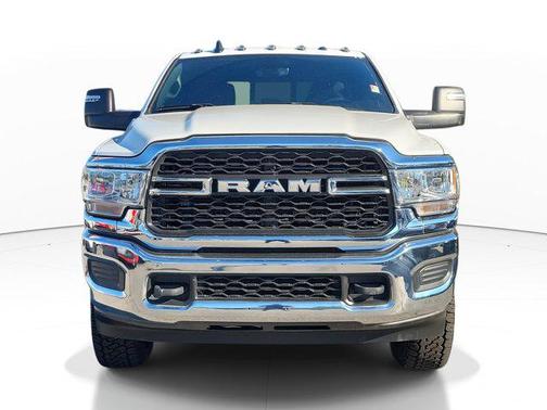2024 RAM 3500 Tradesman Crew Cab 4x4 8' Box