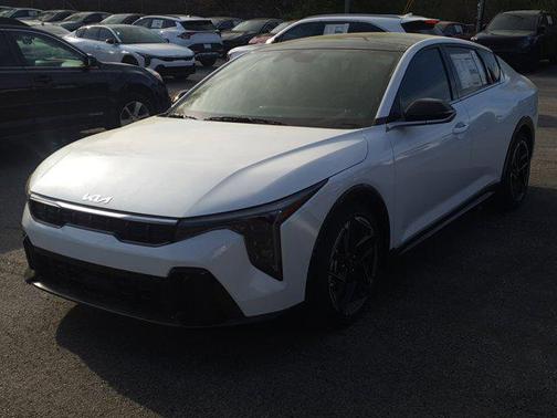 2025 Kia K4 GT-Line
