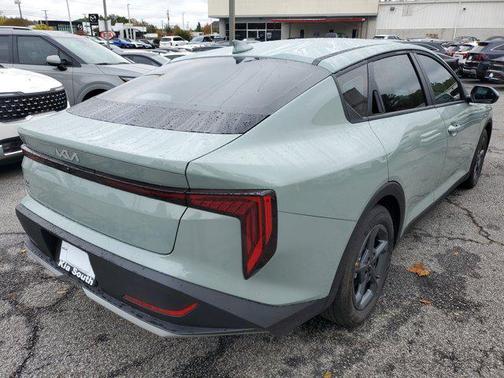 2025 Kia K4 LX