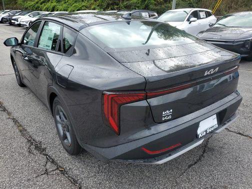 2025 Kia K4 LX