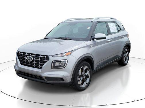 Shimmering Silver 2025 Hyundai VENUE SEL