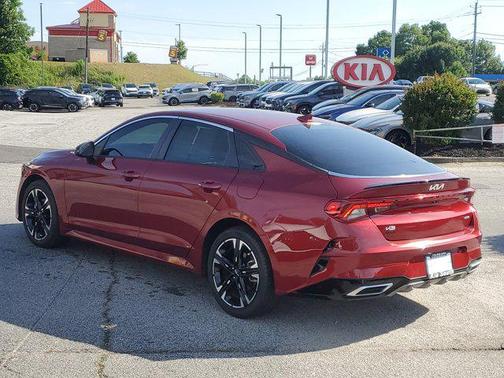 2024 Kia K5 GT-Line