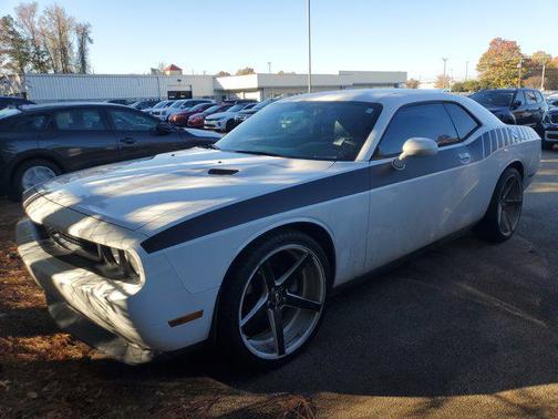 2012 Dodge Challenger SXT