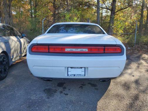 2012 Dodge Challenger SXT