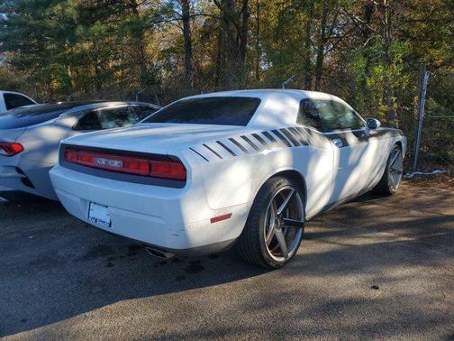 2012 Dodge Challenger SXT