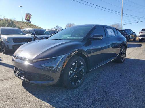 2025 Kia EV6 Wind