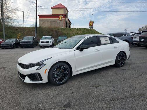 2025 Kia K5 GT-Line