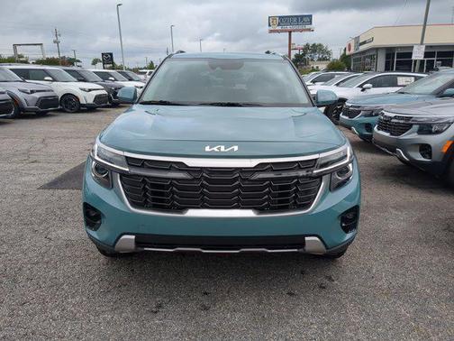 2025 Kia Seltos EX