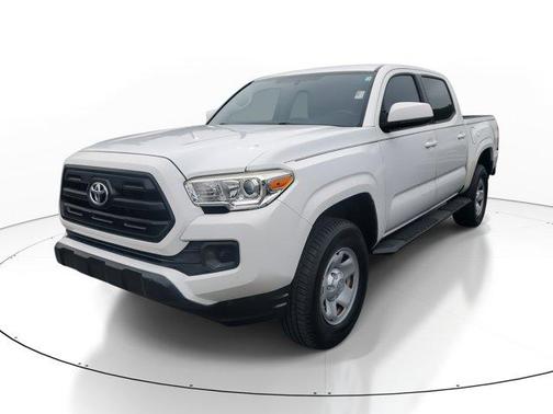 2017 Toyota Tacoma SR