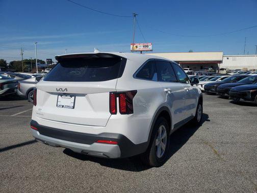 2026 Kia Sorento LX