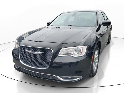 2016 Chrysler 300 S