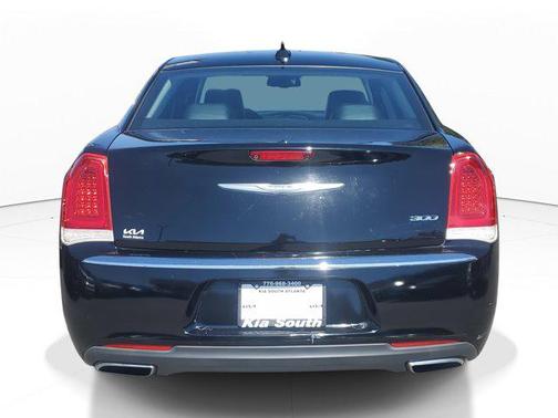 2016 Chrysler 300 S
