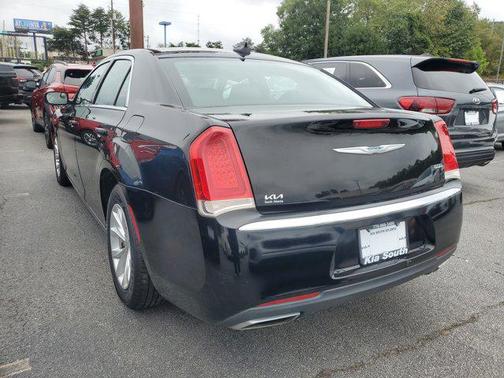 2016 Chrysler 300 S