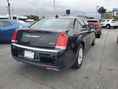 2016 Chrysler 300 S