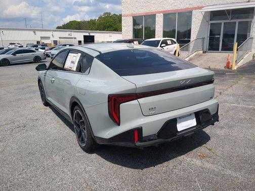 2025 Kia K4 GT-Line