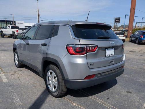 2022 Jeep Compass Sport