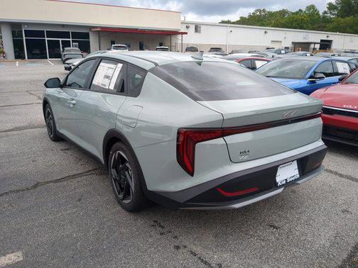 2025 Kia K4 EX