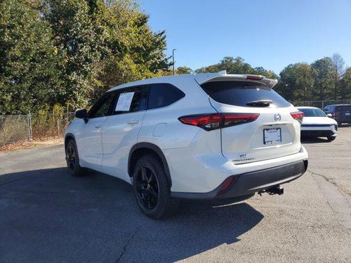 2021 Toyota Highlander L