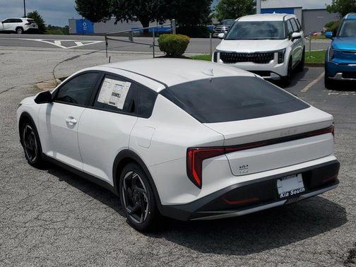 2025 Kia K4 EX