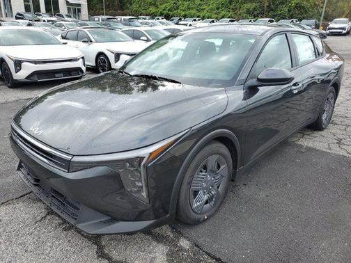 2025 Kia K4 LX